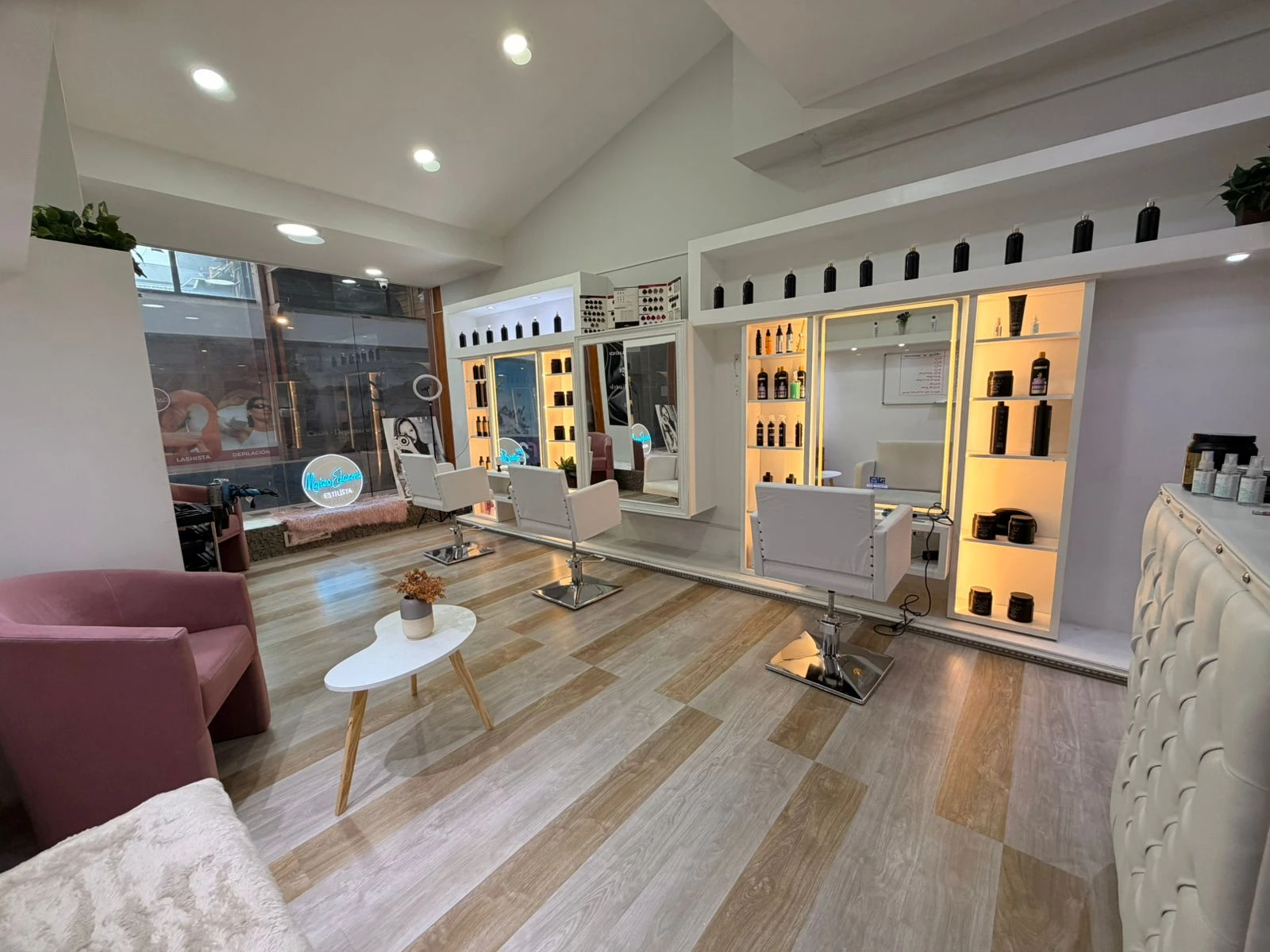 Salón Marian Estilista en Bariloche - Espacio Exclusivo